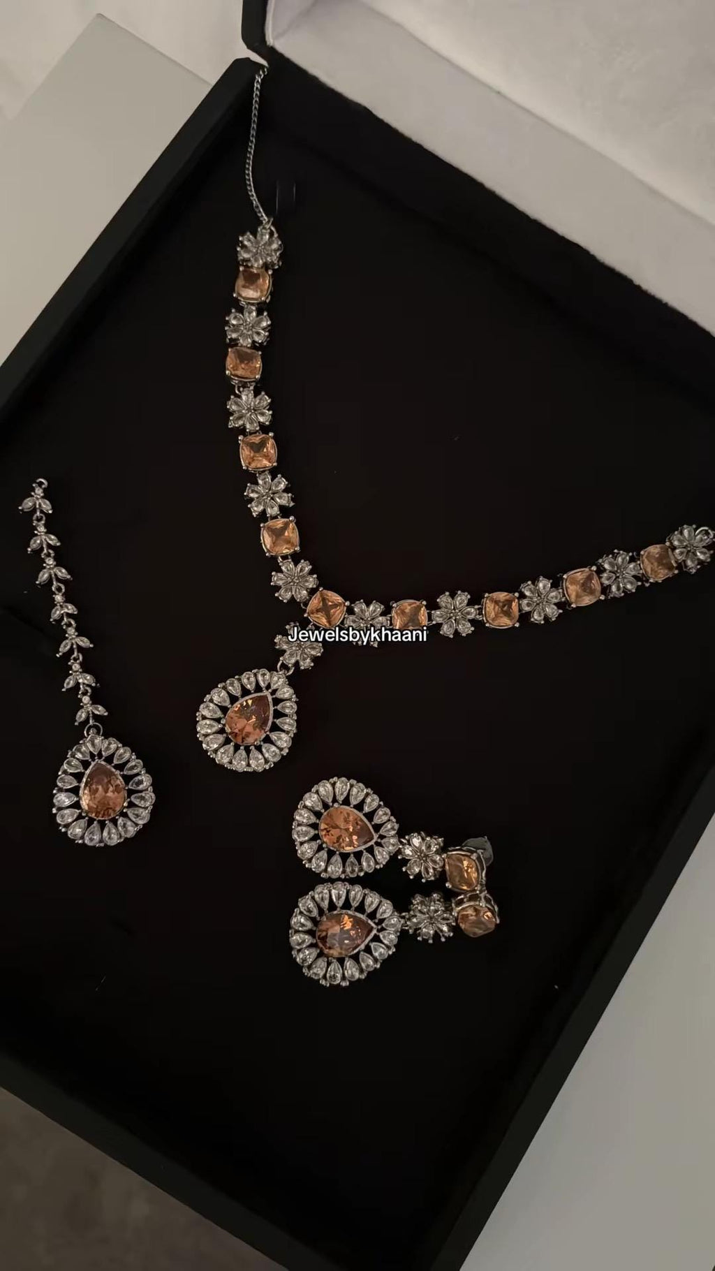 Silver plated 3 pieces Indian/Pakistani Walima Bridal  Jewelry Set  (Necklace, earrings and tikka)