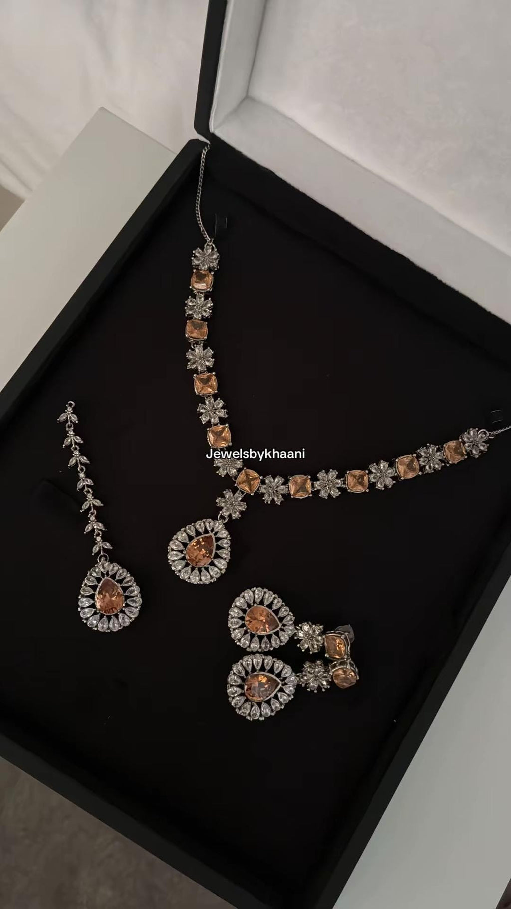 Silver plated 3 pieces Indian/Pakistani Walima Bridal  Jewelry Set  (Necklace, earrings and tikka)