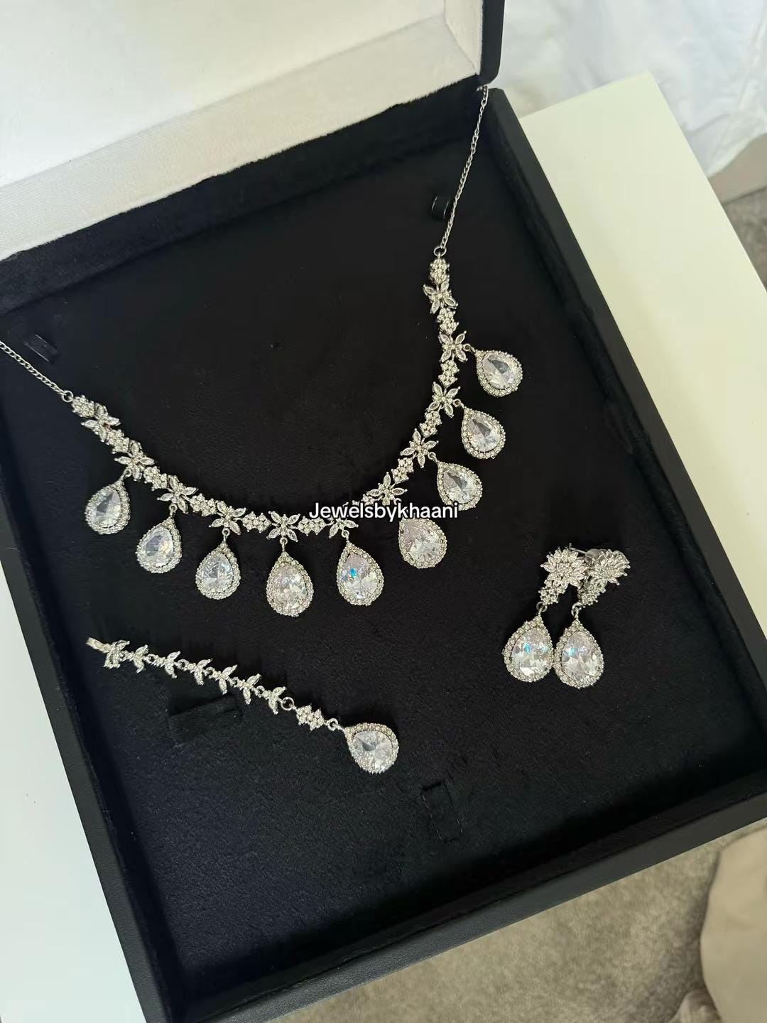 Silver plated 3 pieces Indian/Pakistani Walima Bridal  Jewelry Set  (Necklace, earrings and tikka)