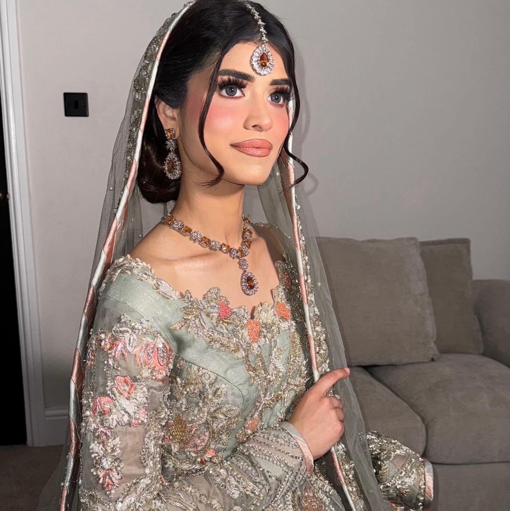 Silver plated 3 pieces Indian/Pakistani Walima Bridal  Jewelry Set  (Necklace, earrings and tikka)