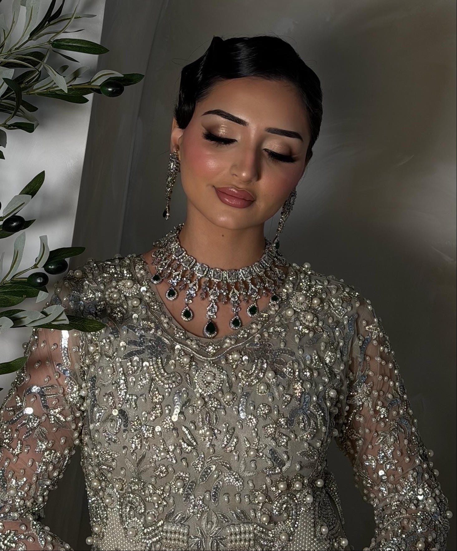 Silver plated 3 pieces Indian/Pakistani Walima Bridal  Jewelry Set  (Necklace, earrings and tikka)