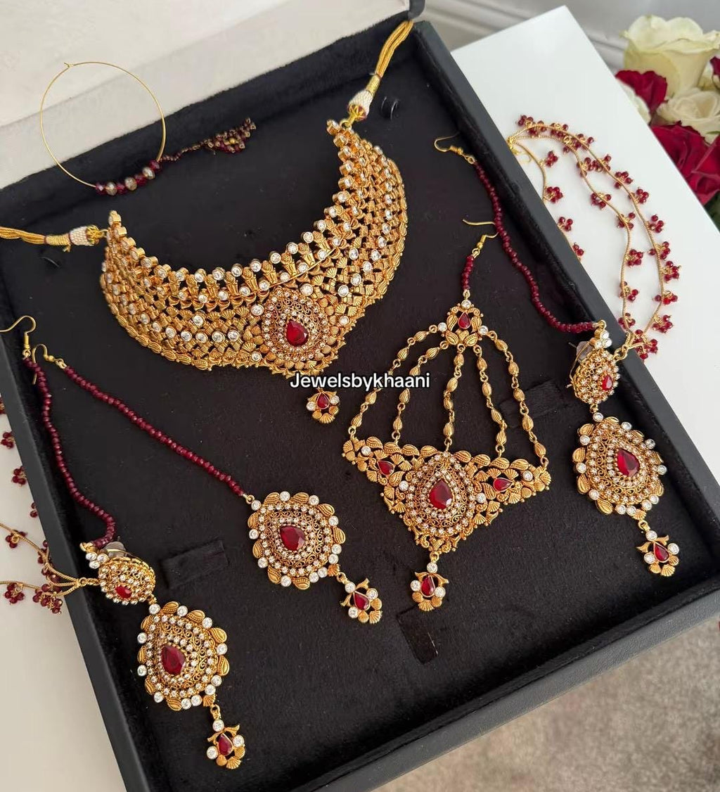 24k Gold plated 4pcs  bride Indian/Pakistani Bridal Choker Jewelry Set for Wedding (Necklace, Maang Tikka, Jhumka Earrings, Jhoomar)
