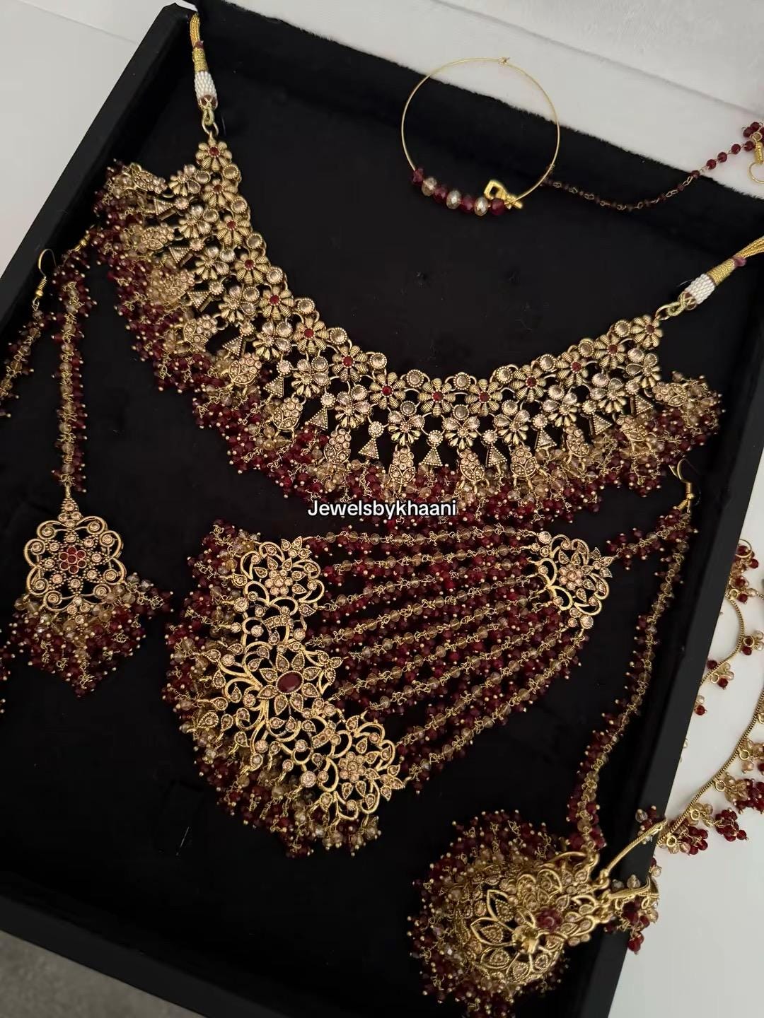 24k Gold plated 4pcs  bride Indian/Pakistani Bridal Choker Jewelry Set for Wedding (Necklace, Maang Tikka, Jhumka Earrings, Jhoomar)